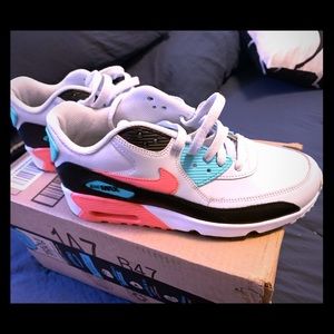NIKE 3 - Air Max 90 Leather (Kids) - Size 6.5Y